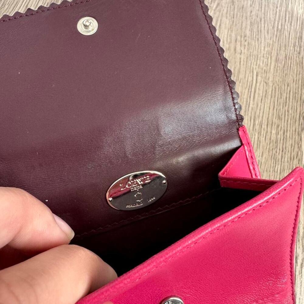 Vintage Magenta Loewe Trifold Anagram Wallet - Picture 6 of 8